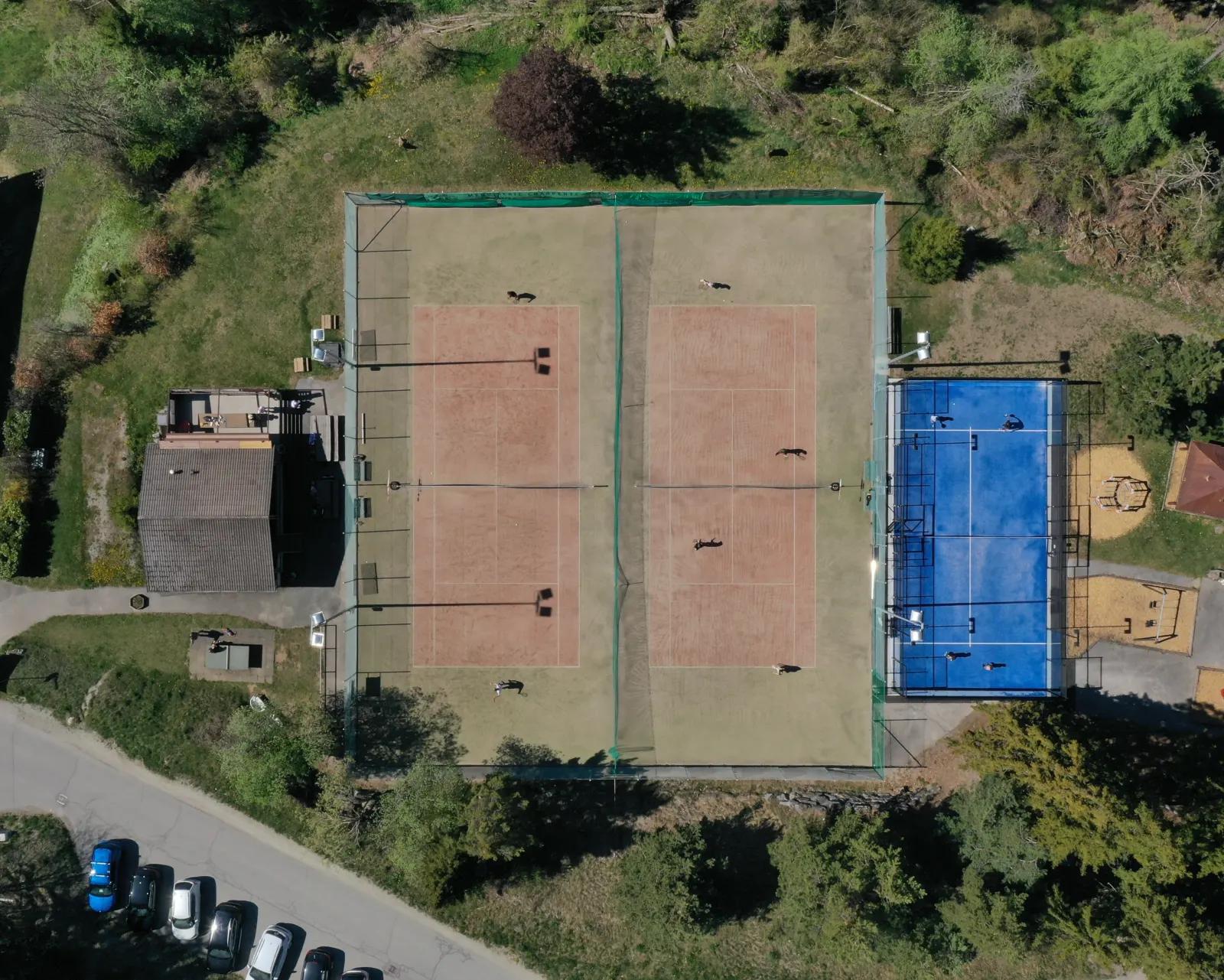 Vue aérienne du club